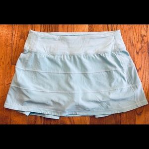 New never worn, perfect condition, no flaws